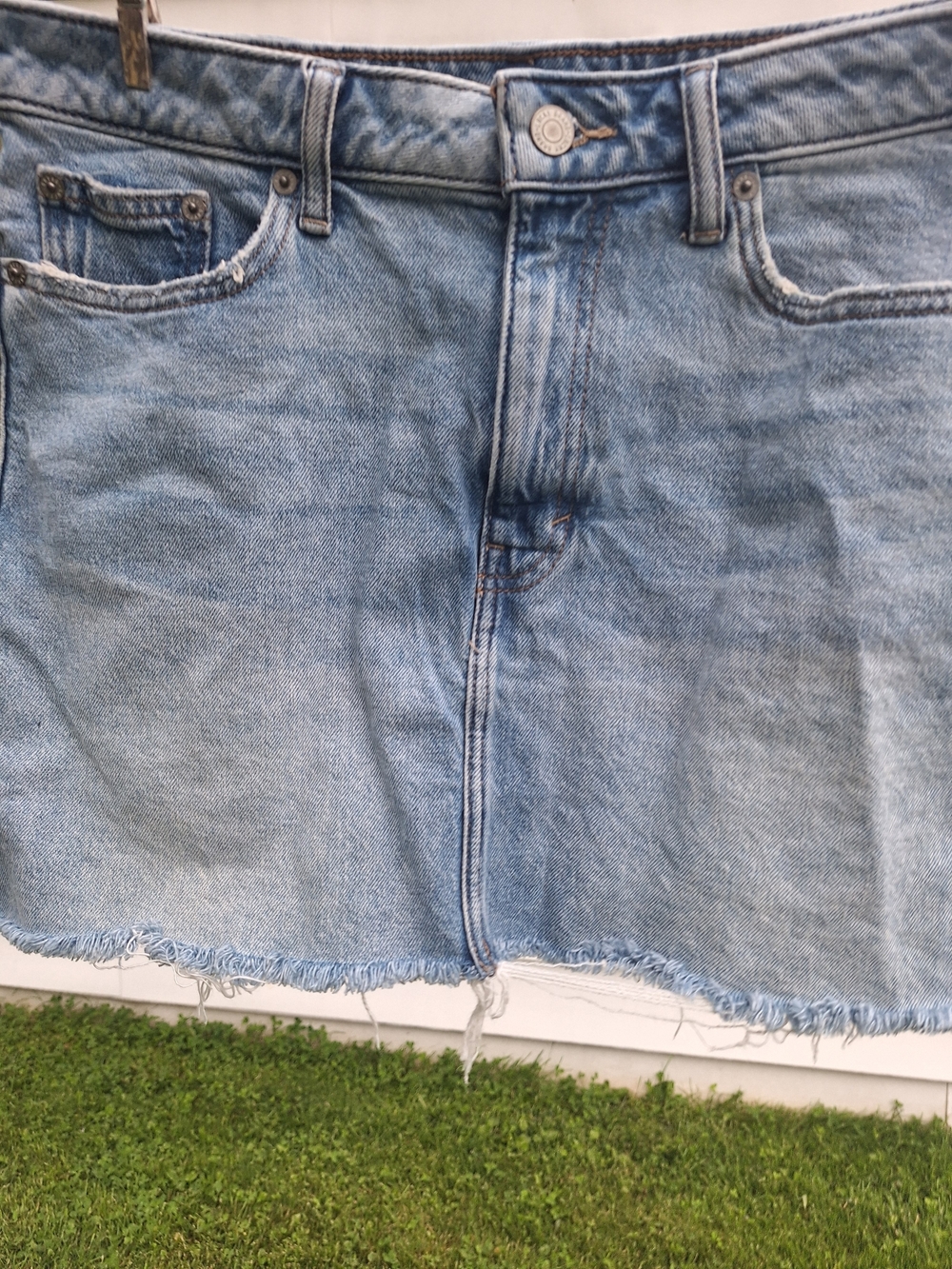 Lucky Brand Light Blue Denim Skirt with Red Logo.   Size 8/29